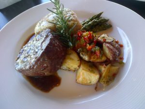 1412102118_03-15-14-wedding-filet-mignon-and-chicken